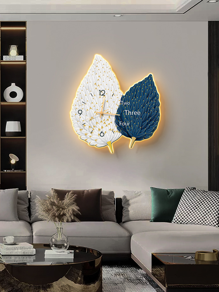 北歐風抽象羽毛掛鐘客廳壁燈高級感時鐘畫現代輕奢創意掛鐘led燈帶款usb接口充電寶