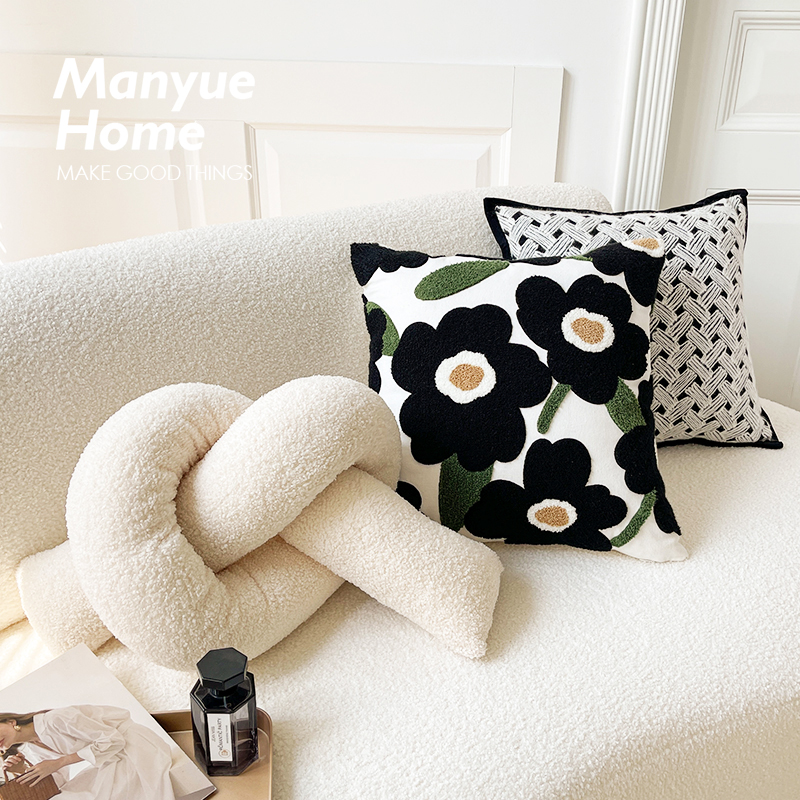 北歐風花朵抱枕點綴客廳沙發雅緻舒適多款花色可選含芯與不含芯兩種選擇