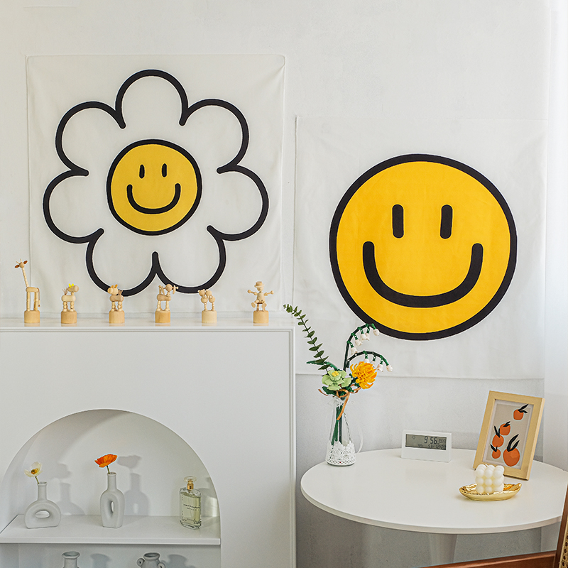 北歐風毛絨太陽花掛毯治癒系臥室裝飾牆布黃色笑臉背景布 (8.4折)