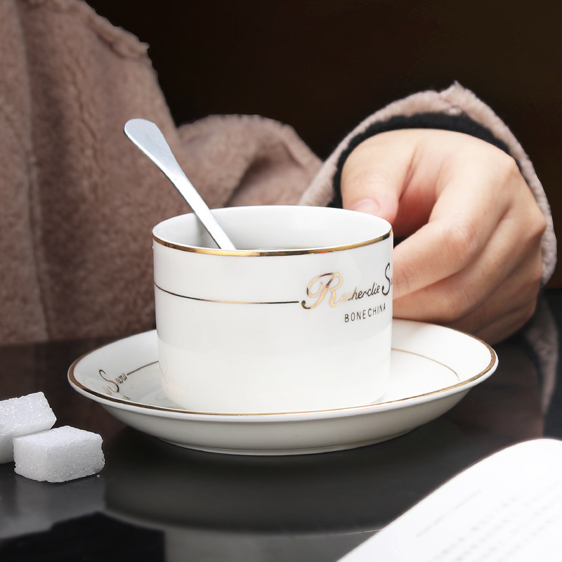 歐式精緻咖啡杯碟勺套裝簡約下午茶杯子享受奢華咖啡時光 (8.3折)
