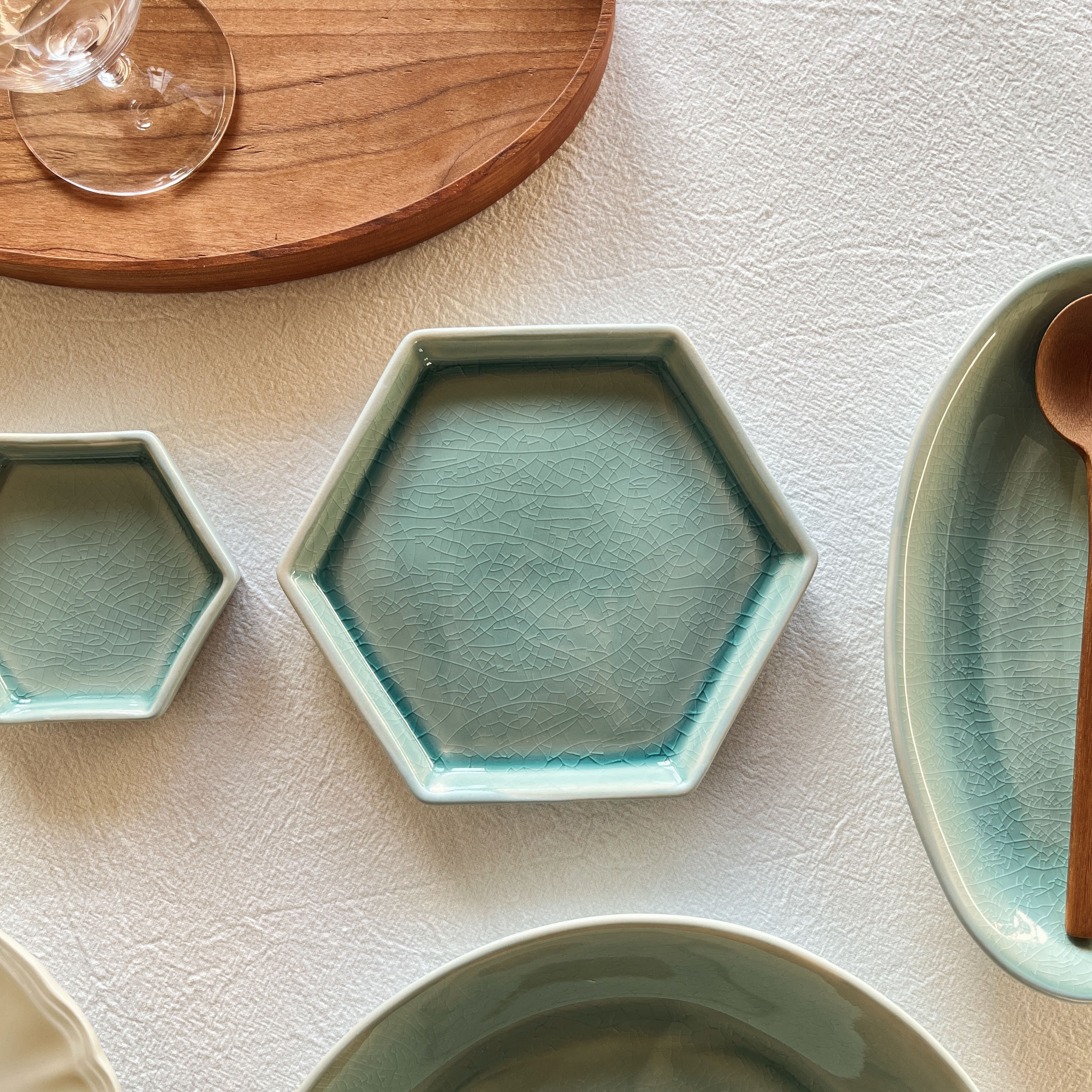 風格獨特北歐風不規則瓷盤 冰裂水綠釉下彩盤組 餐盤湯盤