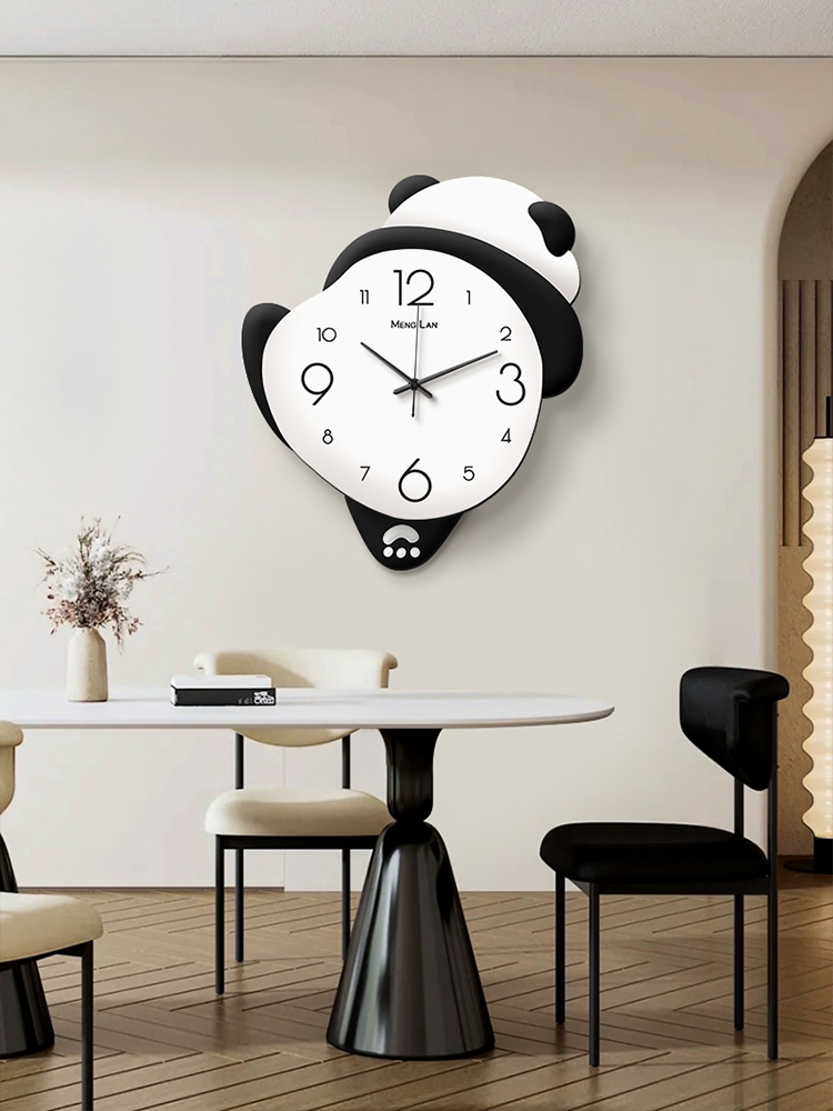 個性時尚實木掛鐘 熊貓萌蘭客廳壁燈靜音電視背景牆裝飾時鐘