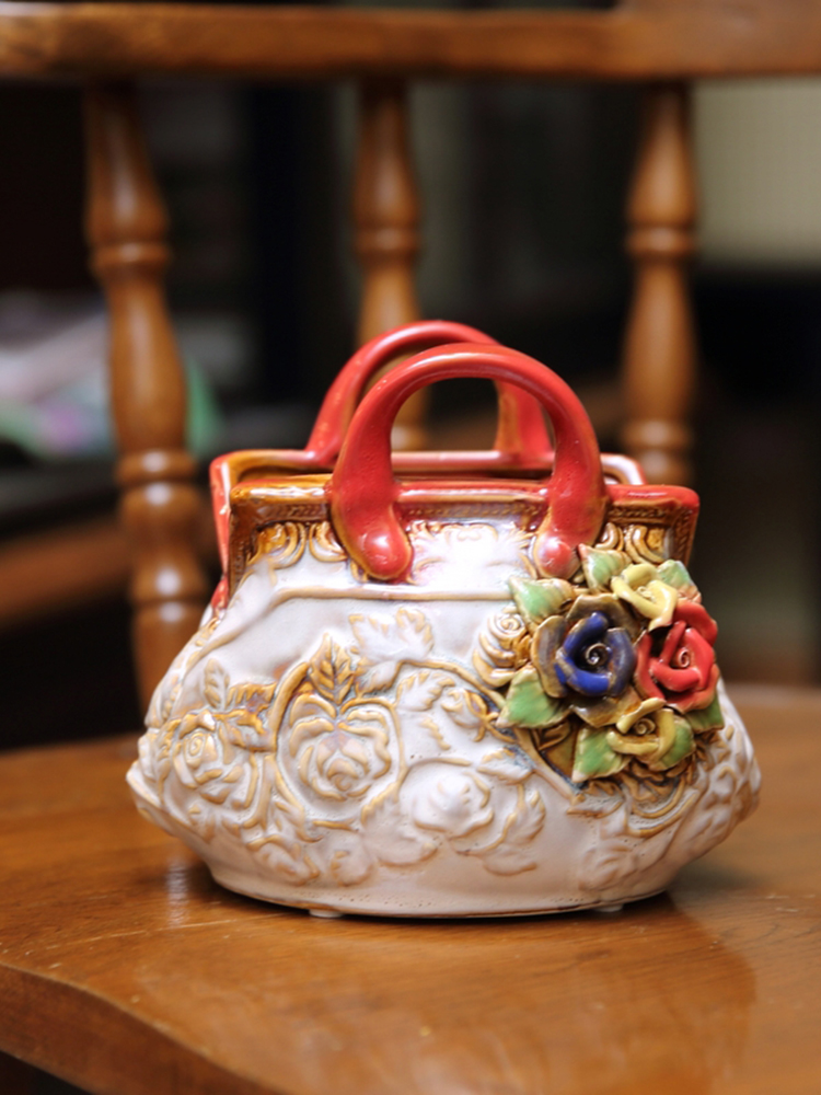 歐式田園手工玫瑰浮雕釉麵包造型陶瓷花器擺件