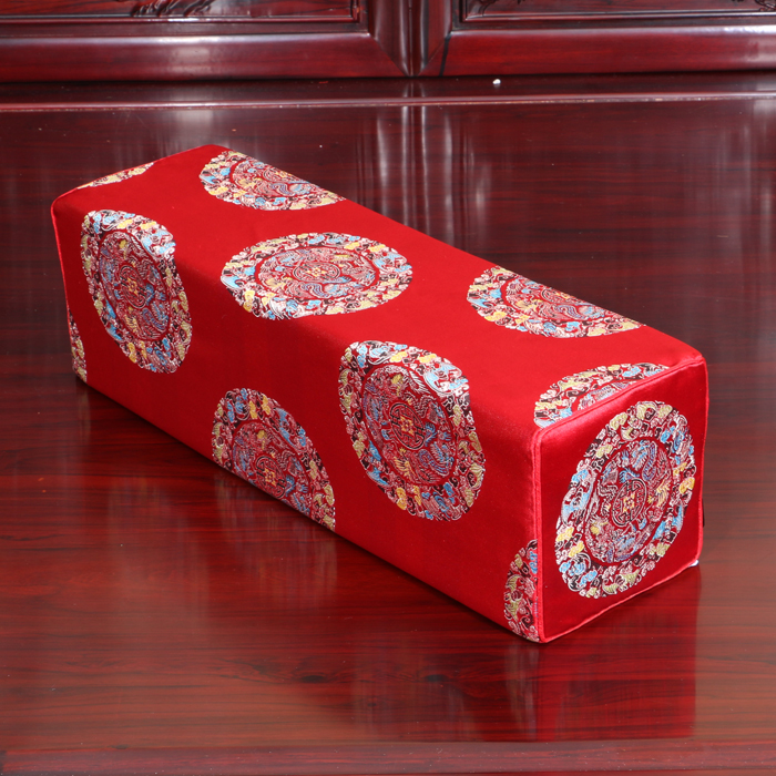 古典華麗中式圓柱扶手方枕 豐富圖樣 綢緞材質 奢華高雅
