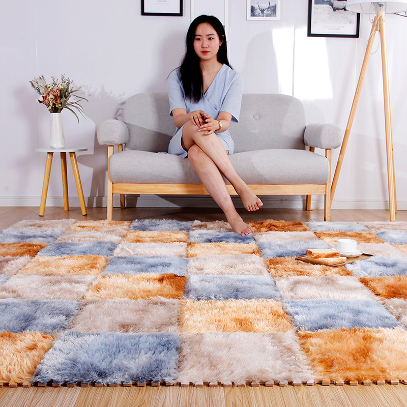 舒適柔軟絨毛地毯打造溫馨簡約的家居風格