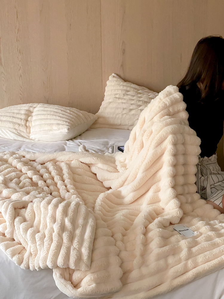 冬日保暖好夥伴絨毛毯簡約北歐風讓你耳邊溫暖不孤單