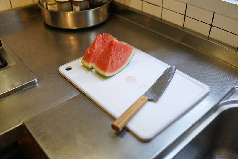 北歐防滑防溢流菜板 塑料食品級霜山砧板 切水果廚房用具
