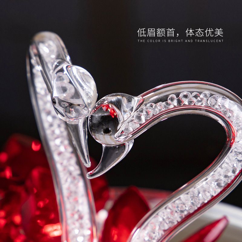 歐式水晶天鵝擺件客廳裝飾車內擺飾情侶結婚禮品 (8.3折)