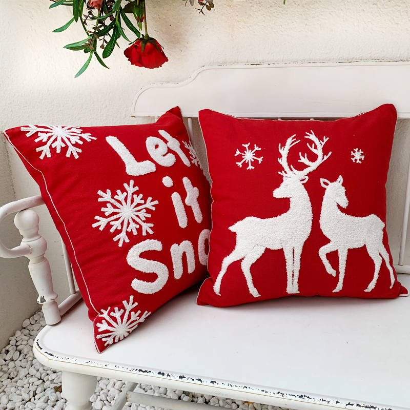 喜慶氛圍美式風格抱枕麋鹿刺繡花靠墊套聖誕裝飾品飄窗鹿角枕芯 (4.3折)