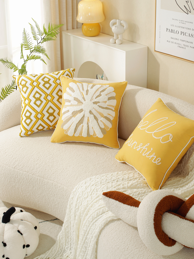 北歐純棉客廳沙發精緻刺繡靠枕 輕奢靠背墊黃色靠包
