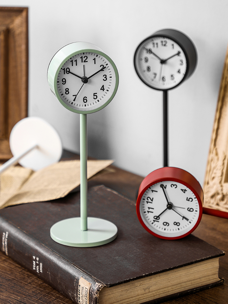 簡約北歐風鬧鐘學生用靜音床頭鐘創意個性檯鐘