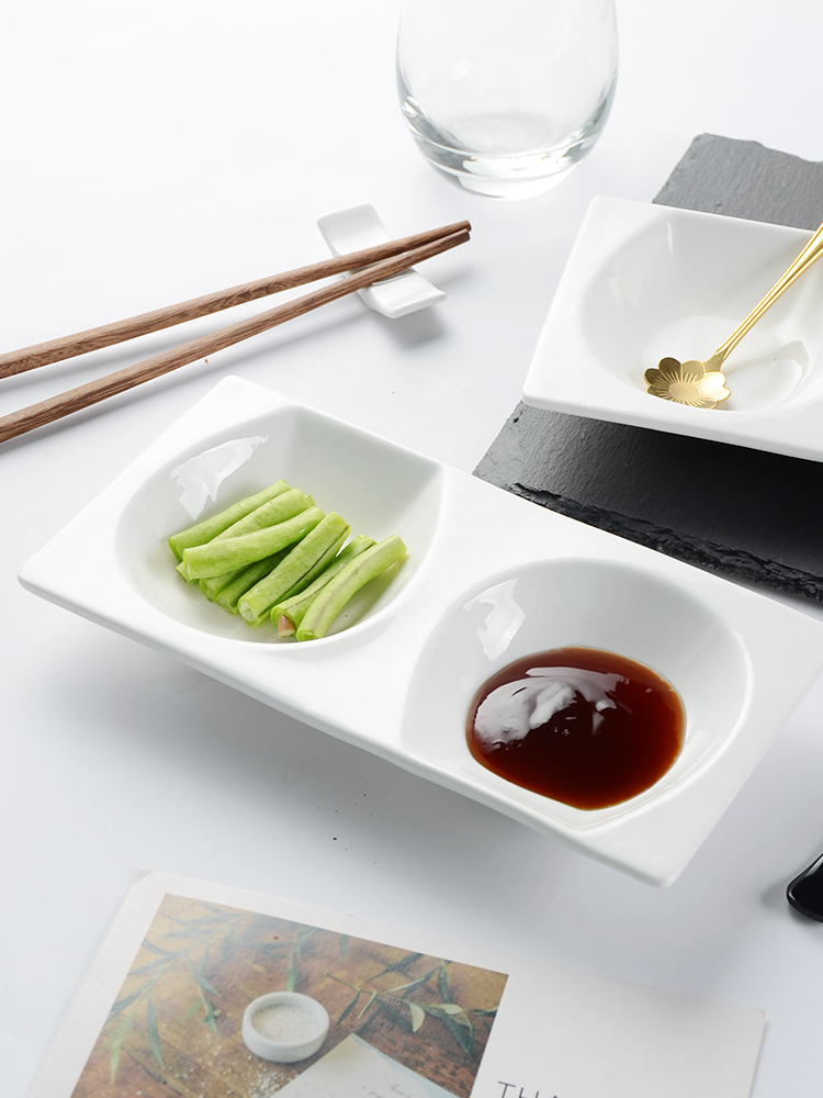 日式風格白色陶瓷分隔餐盤 西餐日式小吃水果點心兩格醬料碟
