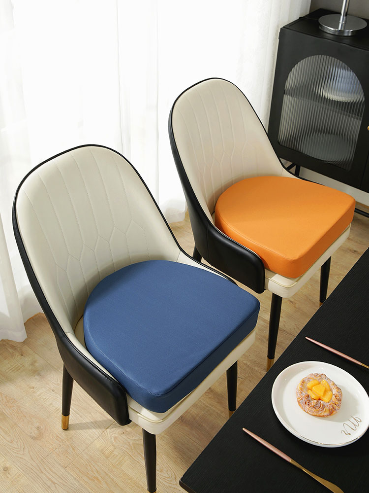 高顏值兒童餐椅增高墊 舒適安全夏季寶寶吃飯學習加厚加高凳墊 (6.1折)