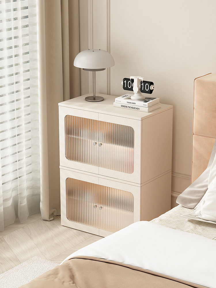 質感奶油風多層抽屜床頭櫃 米白色簡約設計感 雙門組合玻璃