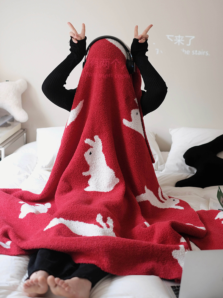 萌趣蕾米兔小毛毯圍巾絨毯 助眠百搭客廳臥室單人織毛絨毯子 (4.7折)