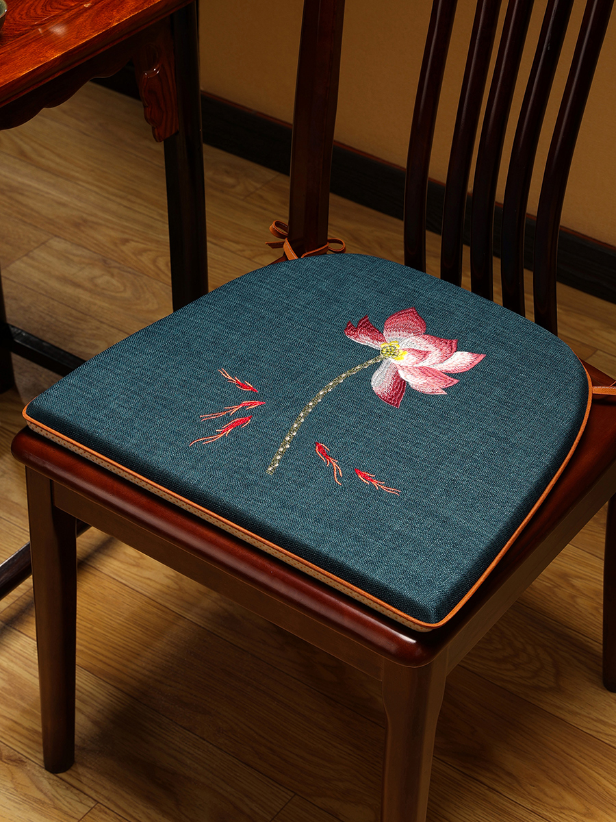 新中式美觀坐墊 舒適輕奢紅木椅墊 餐桌椅梯形墊 馬蹄墊不滑座墊 (8.3折)