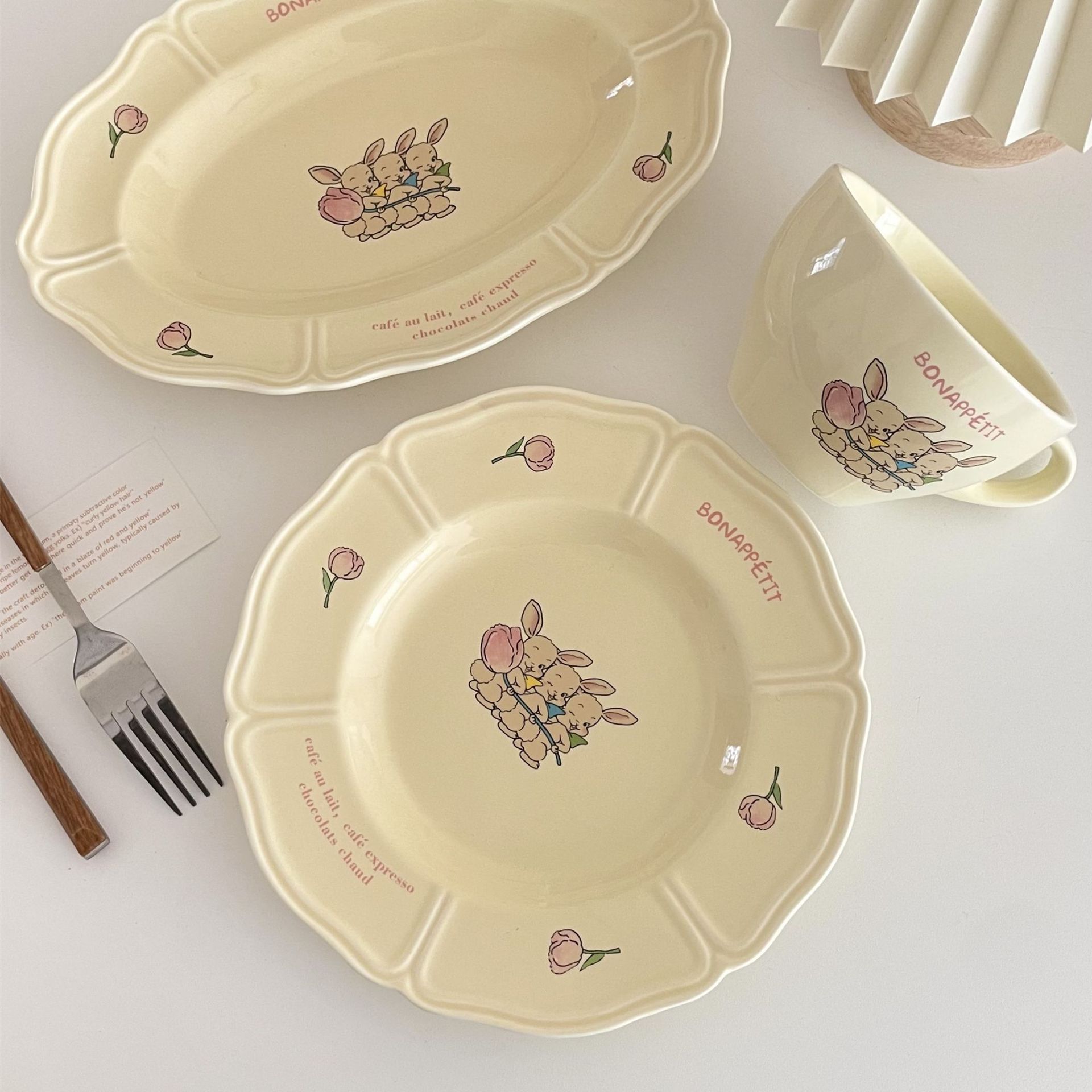 復古法式可愛兔兔鬱金香奶油色系花邊陶瓷餐具馬克杯餐盤橢圓盤子
