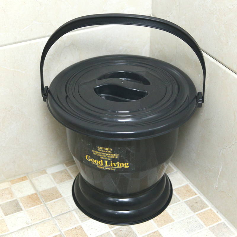 加大厚蓋子提手塑料尿桶便盆卡扣式家居老人外出旅遊方便