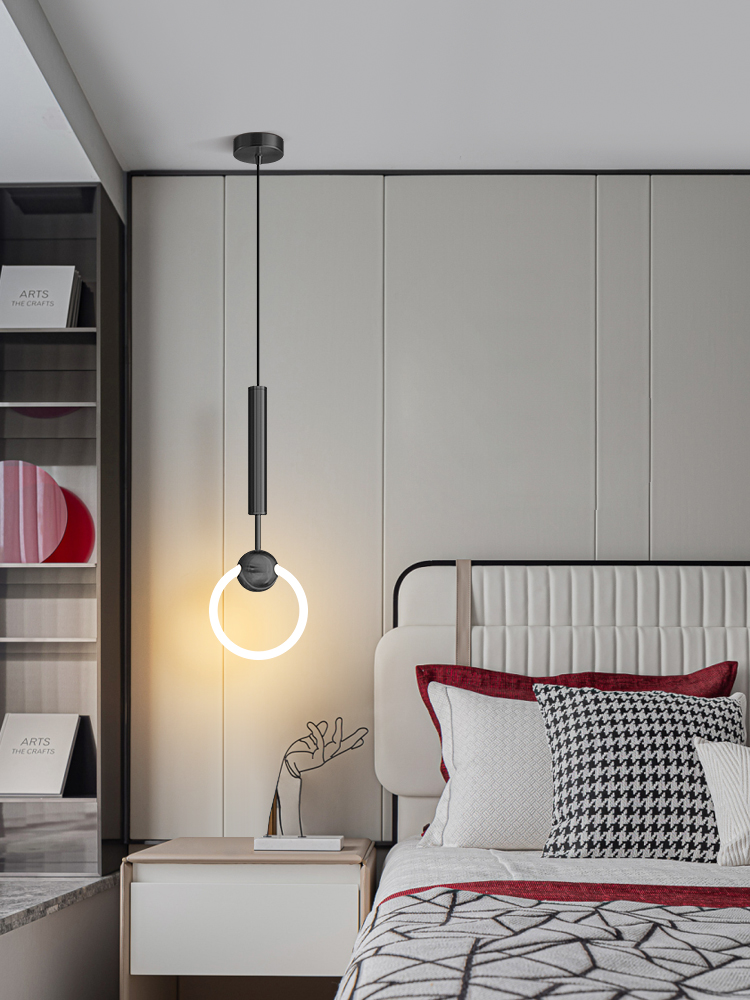 簡約現代風格過道吊燈鋁合金燈身搭配玻璃燈罩溫暖的光線營造舒適氛圍