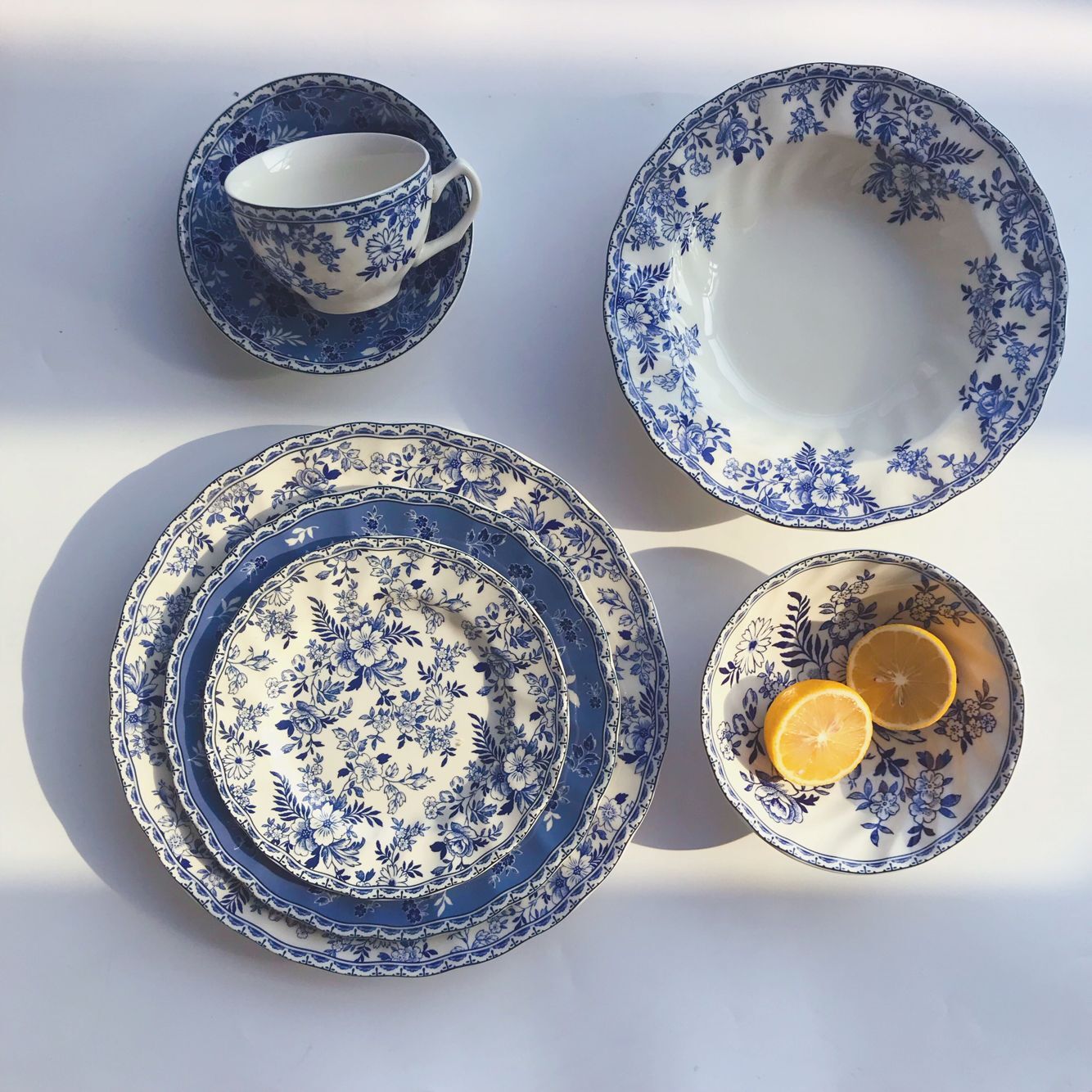 復古青花瓷餐具 10英寸正餐盤 拍照花朵甜點盤 菜盤 湯盤 碗 (5.2折)
