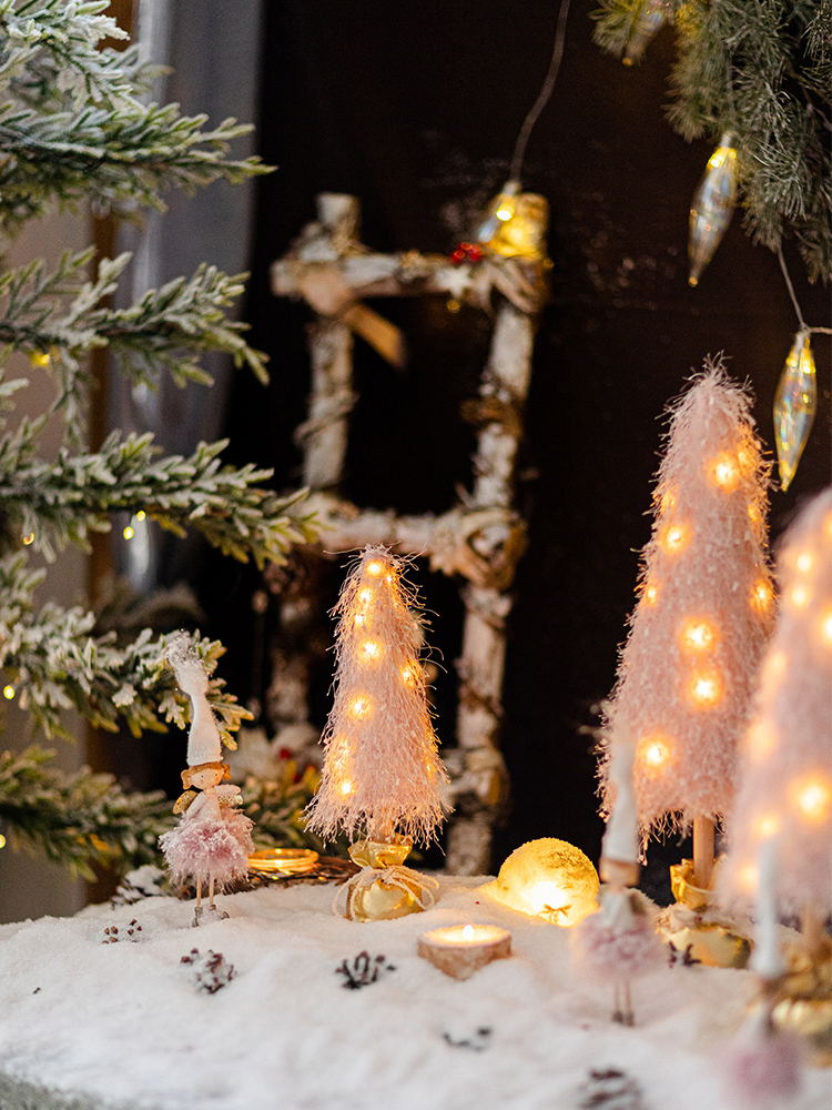 粉色聖誕樹擺件帶燈發光網紅聖誕節裝飾品酒店商場節日氣氛小擺件 (8.3折)