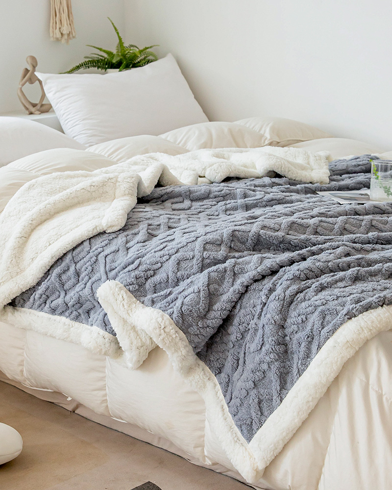 珊瑚絨加厚保暖午睡毯沙發蓋毯單人臥室毯子