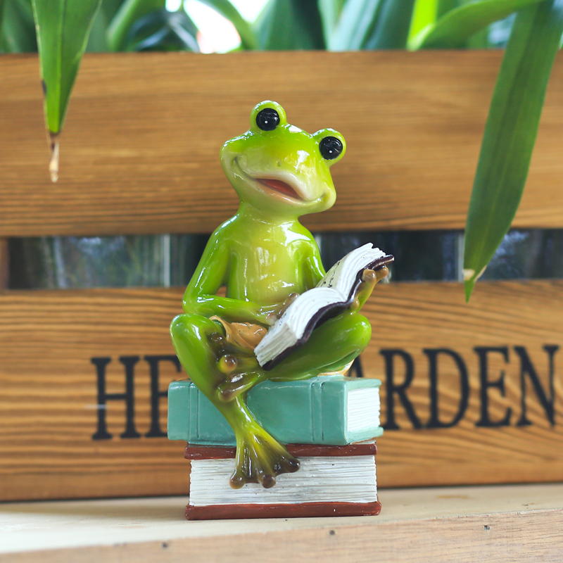 田園風格樹脂青蛙擺件可愛動物桌面裝飾家居庭院微景觀藝雜貨 (8.3折)