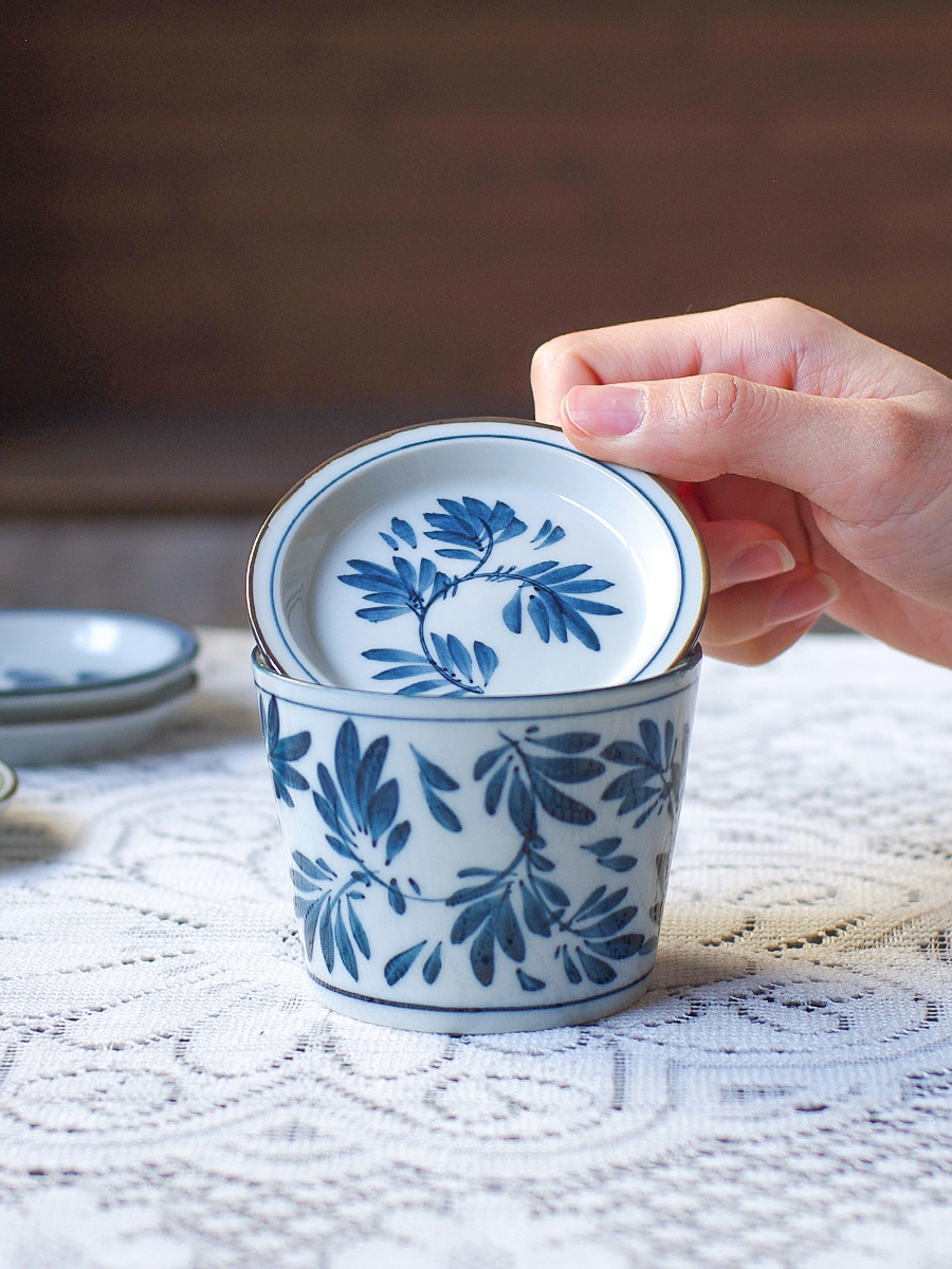 日式陶瓷豬口杯帶蓋杯墊圓形小碟子酸奶麥片小食杯子套裝家用客廳 (8.3折)