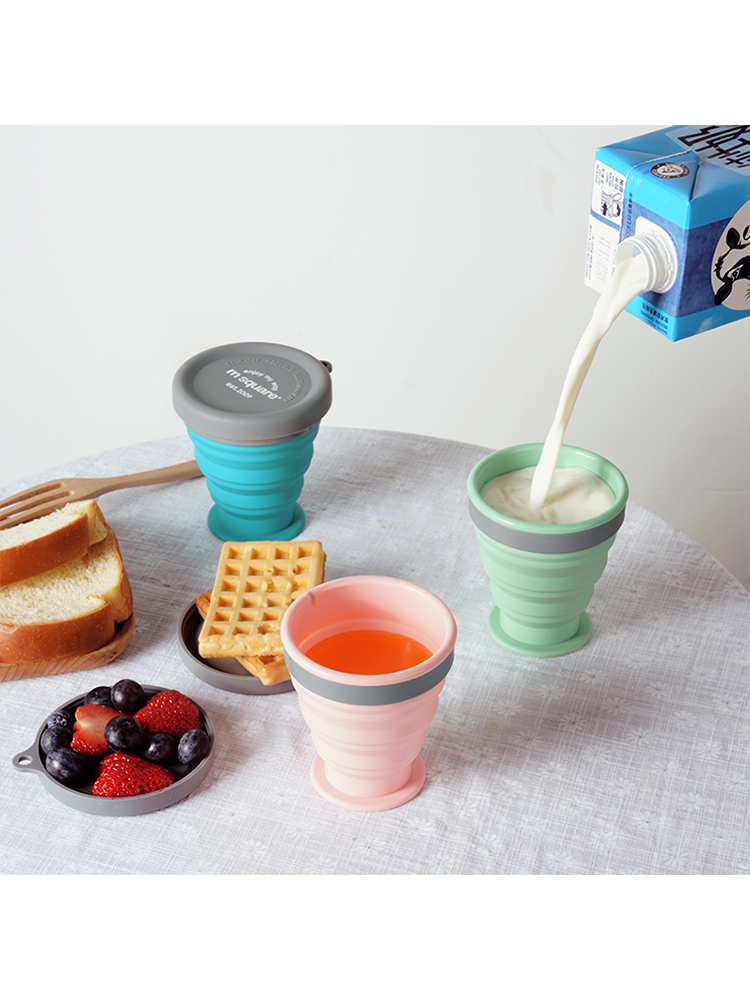 可摺疊式矽膠漱口杯攜帶方便適合露營戶外活動使用還有餐具套裝贈送 (3.1折)