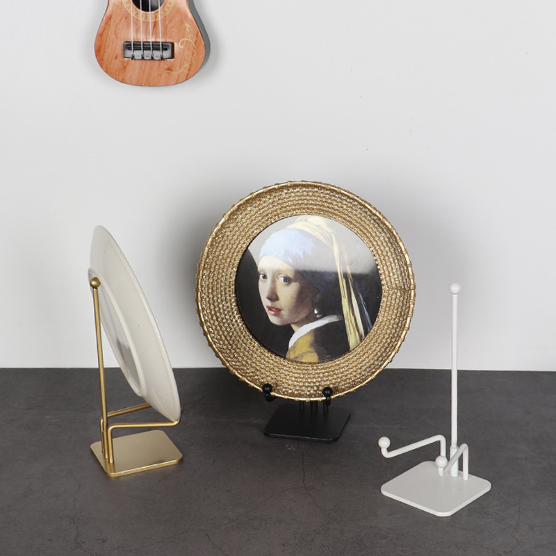 北歐風格金屬掛盤 相框茶杯展示架 擺飾工藝品手機託 (8.3折)