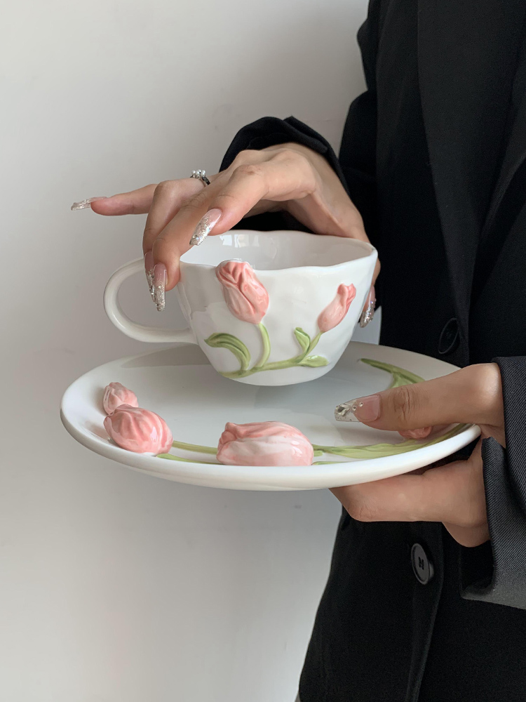 日式粉嫩少女心鬱金香陶瓷馬克杯 帶把復古立體浮雕咖啡杯