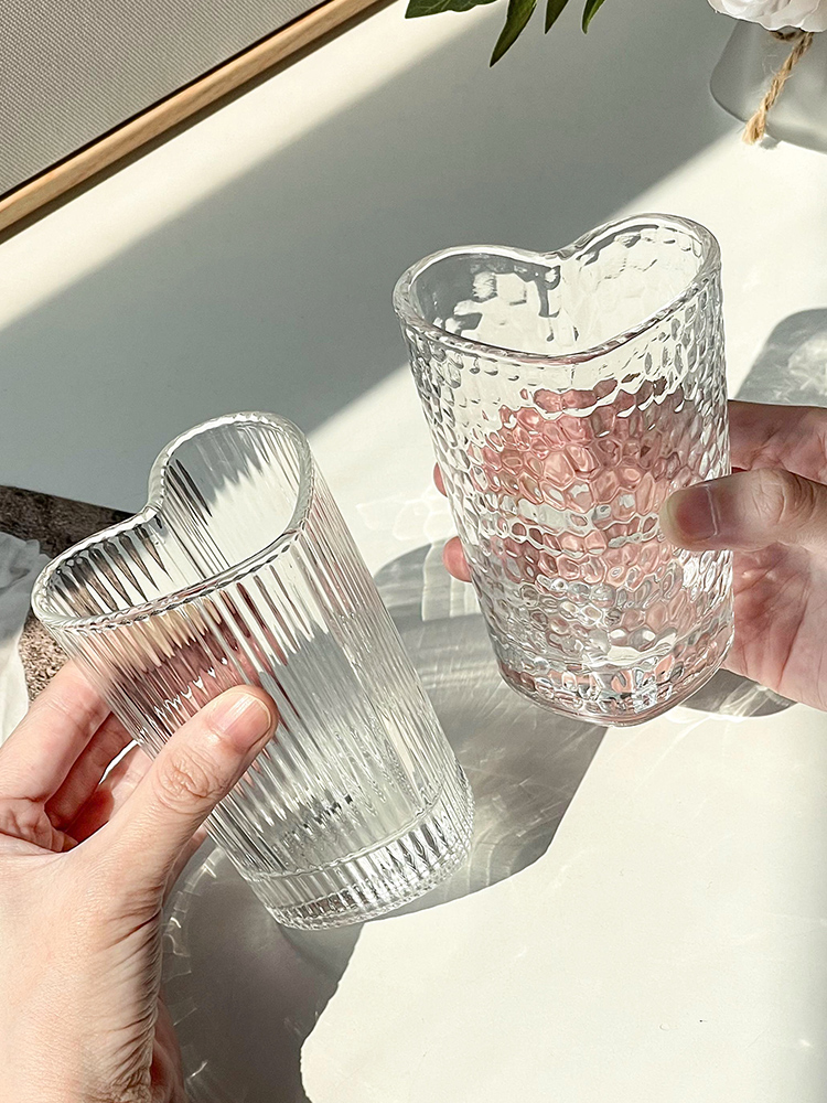 北歐風小眾設計感心形玻璃杯創意愛心愛侶早餐杯條紋透明150ml