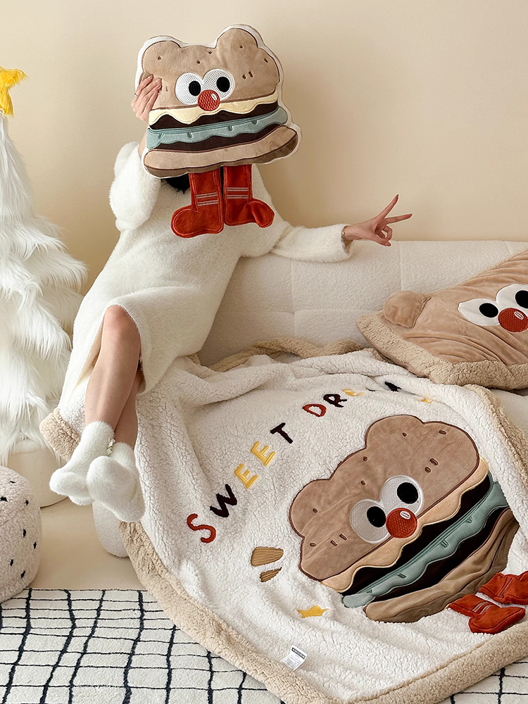 可愛刺繡立體牛奶絨毛絨抱枕 兒童房客廳沙發靠枕裝飾靠墊