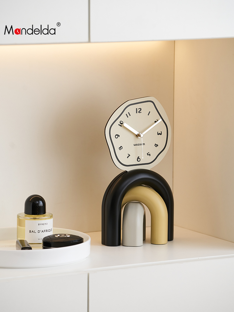 客廳桌面擺件 ins風木製時鐘裝飾品玄關創意座鐘 (8.3折)