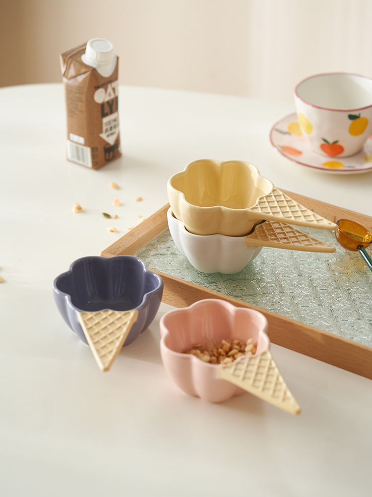 可愛冰淇淋形狀陶瓷小碗粉色白色紫色黃色四色可選用於醬油醋調味碟火鍋蘸料小菜鹹菜