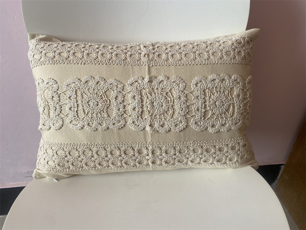 簡約現代風格刺繡款抱枕套棉質材質適合客廳使用規格30X45公分 (7.6折)
