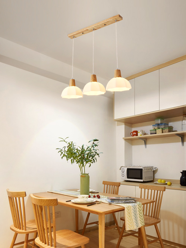 日式北歐原木餐廳吊燈 簡約飯廳小吊燈三頭實木餐桌燈具 (1.4折)