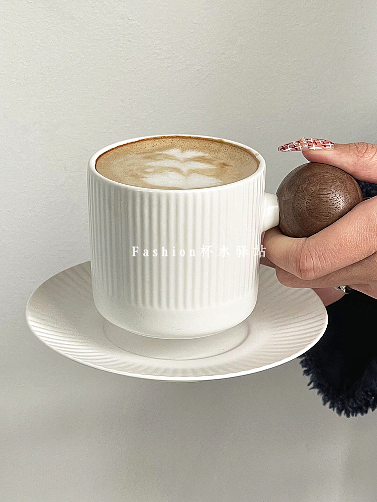 法式復古木柄咖啡杯碟 送櫻花勺 日式簡約拉花馬克杯 (8.3折)