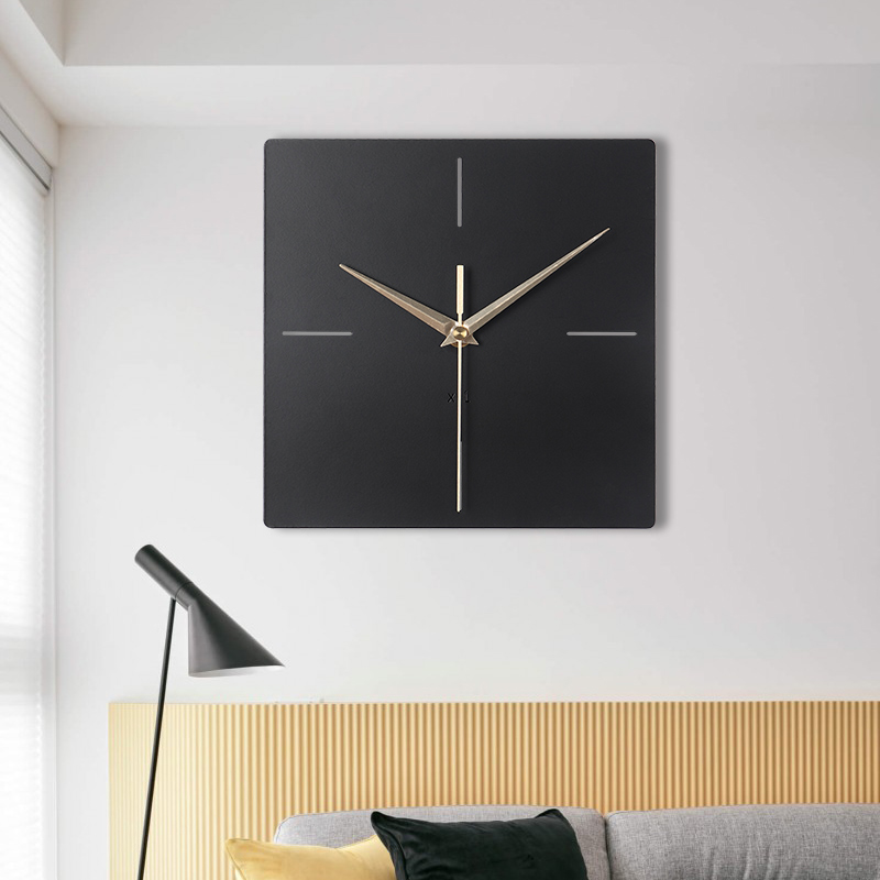 時尚黑色金屬掛鐘簡約現代風格適用客廳多種尺寸和顏色可選
