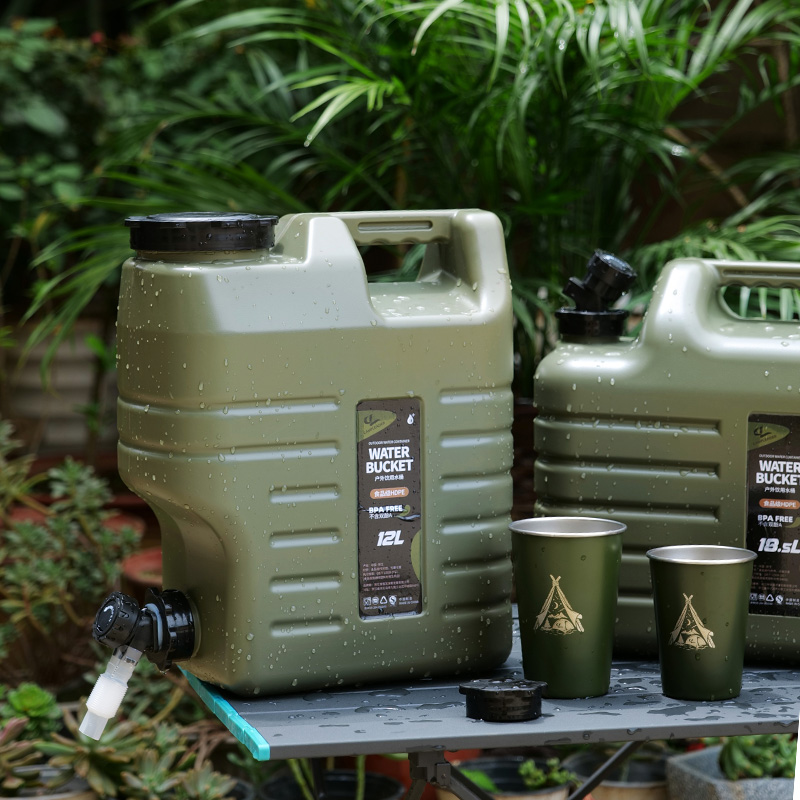 軍綠PE方桶11L 家用儲水桶帶蓋 帶水龍頭 方形手提戶外食品級塑料