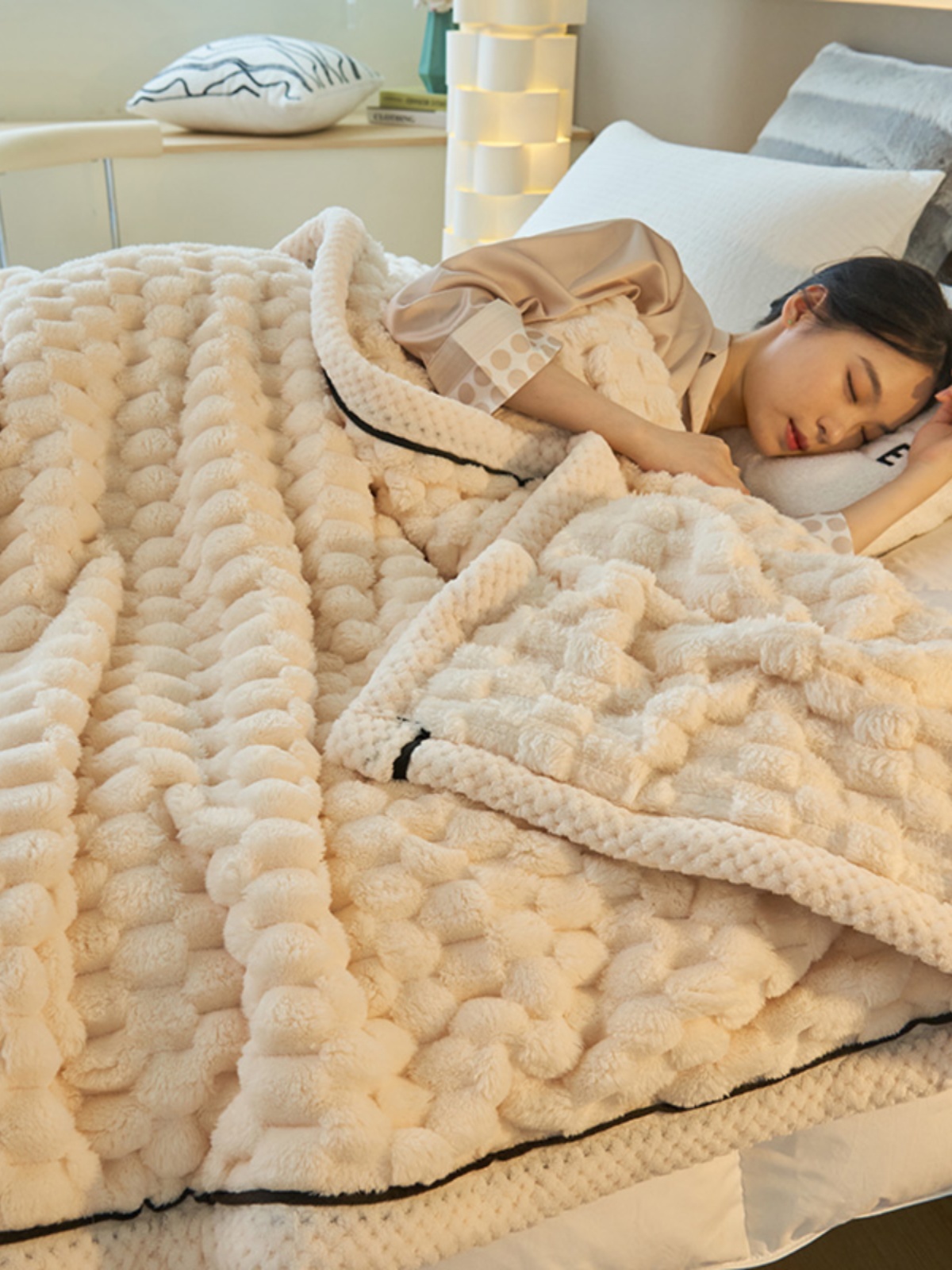 簡約現代加厚小毯子雙面金龜絨毛毯高克重貝貝牛奶絨沙發空調蓋毯單雙人冬 (7.3折)