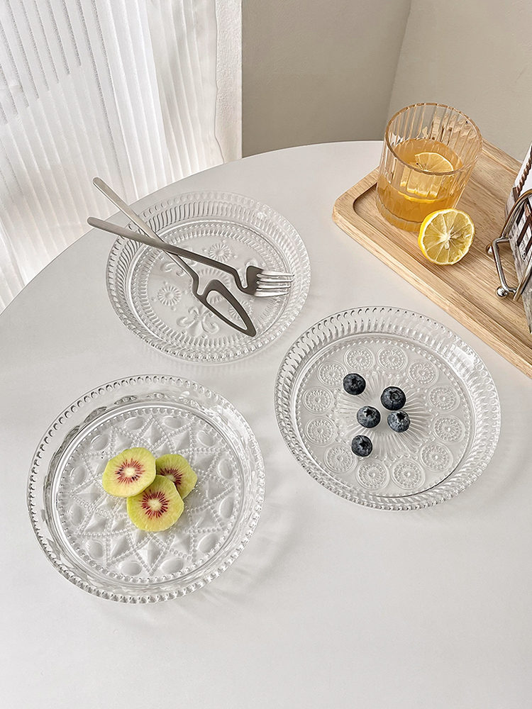 北歐風玻璃浮雕水果盤點綴餐桌的優雅與質感5英寸圓形設計適用於成年人