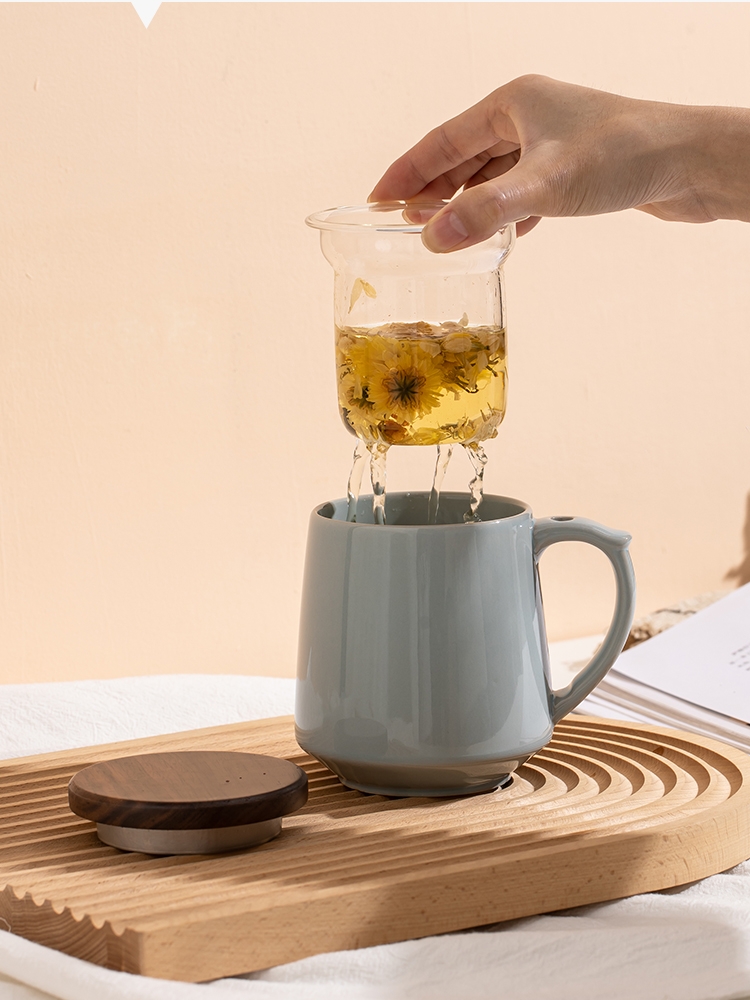 日式復古風格陶製咖啡杯搭配濾杯過濾品味悠閒下午茶時光
