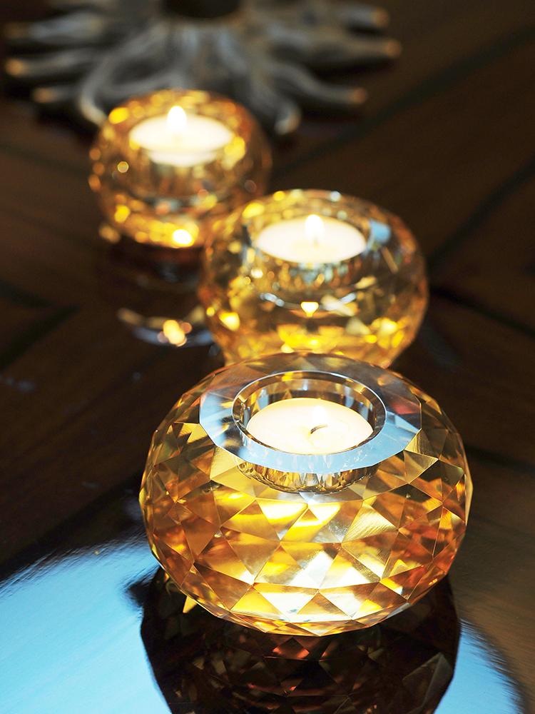 浪漫求婚道具水晶玻璃香薰燭臺高雅歐式風格人造水晶材質適用塊狀或杯狀蠟燭