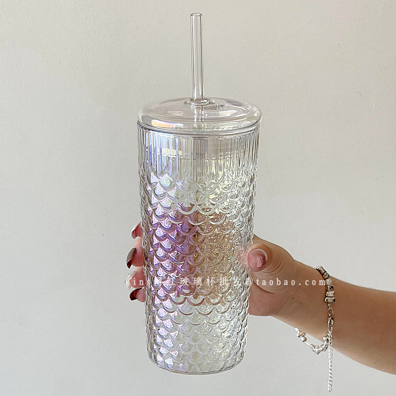 創意設計美人魚鱗片玻璃杯 帶蓋吸管杯 彩色炫彩魚鱗杯 300400ml (8.3折)